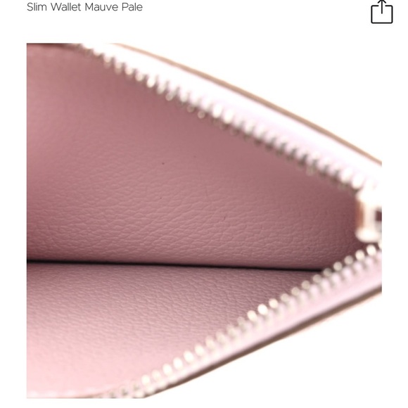 Hermes Evercolor Constance Slim Wallet Mauve Pale
NEW IN BOX
GIFTABLE - Picture 6 of 12